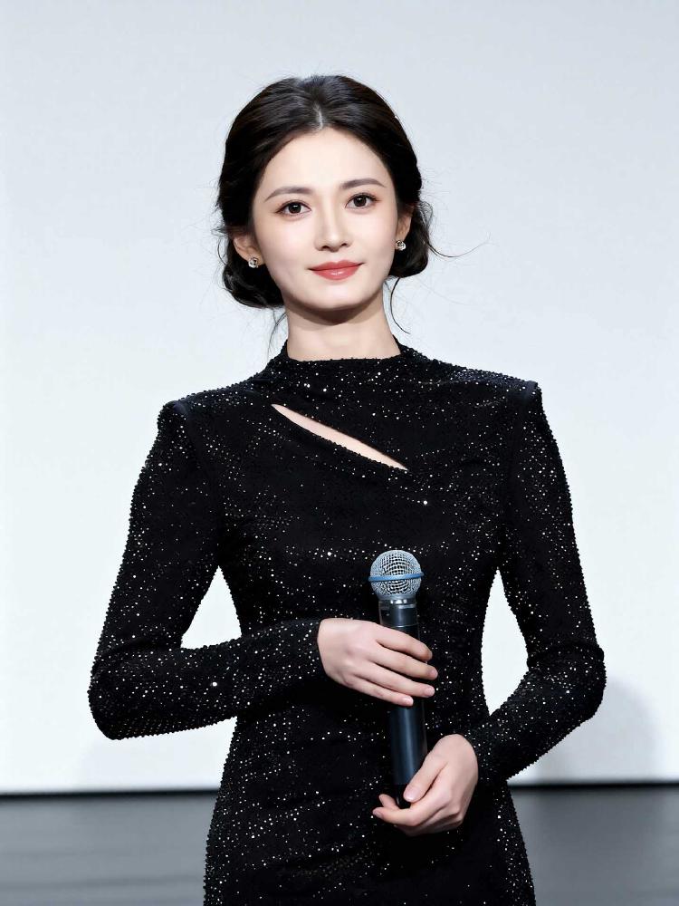 AI魔改 陈钰琪 活动现场粉丝围观